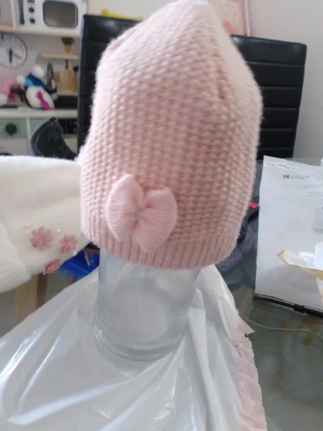 Gorro rosa bebé con lazo