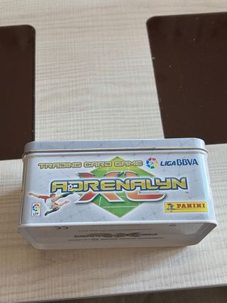 Caja Metálica Adrenalyn XL + Cromos