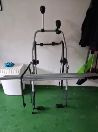 Portabicicletas para coche universal. Esta nuevo