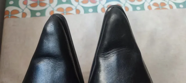 Botas de piel negras altas
