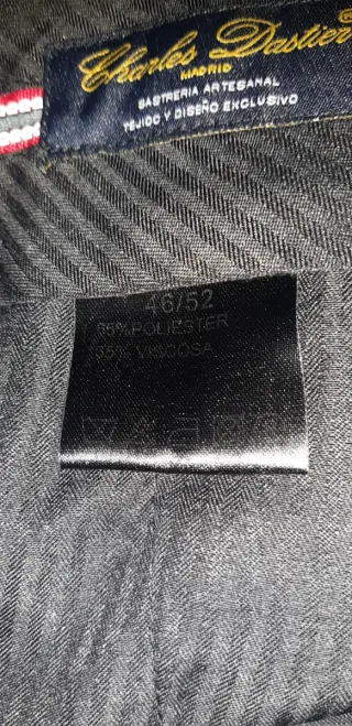 Traje de hombre gris