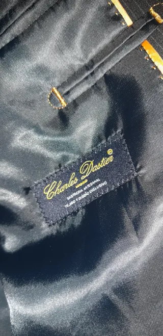 Traje de hombre gris