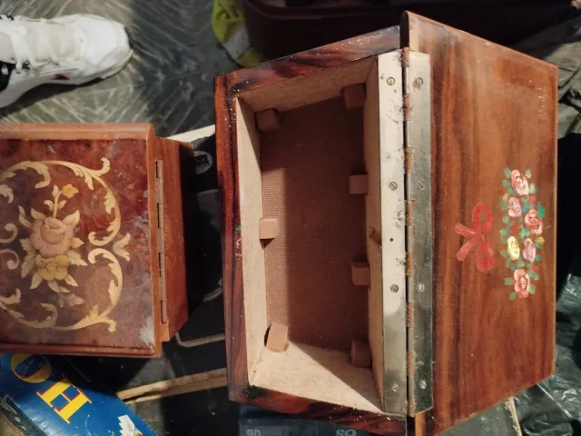 Joyero artesanal de madera