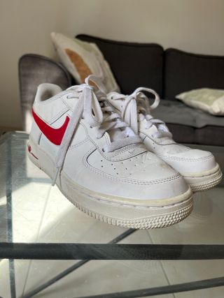 Nike Air Force 1 Blancas Rojas