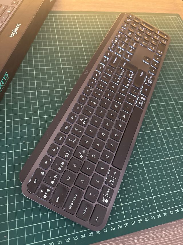 Teclado Logitech MX Keys