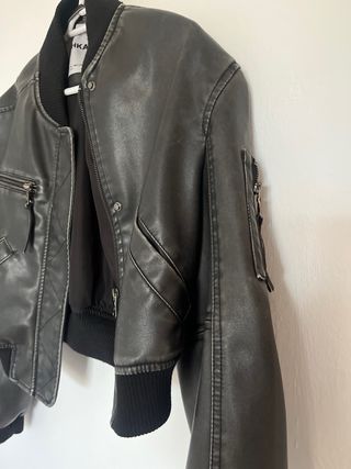 Chaqueta Bomber Bershka Negra Talla XS