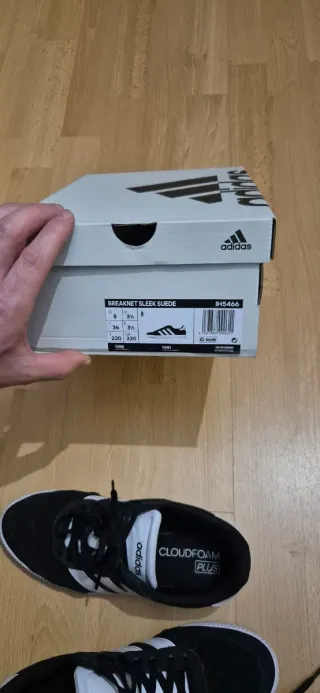 Zapatillas Adidas Mujer Negras y Blancas