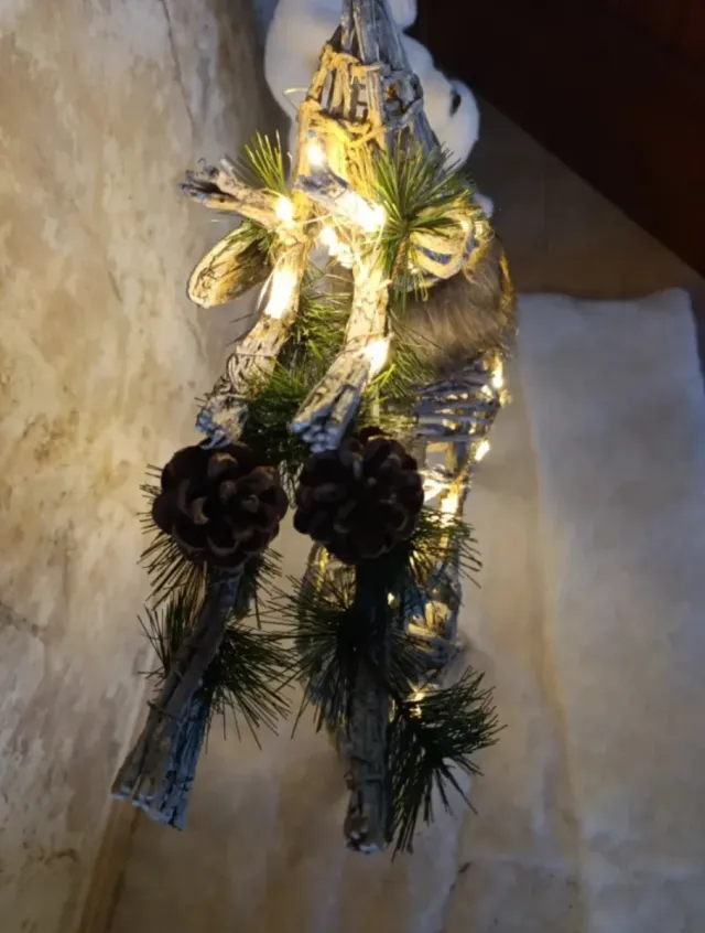 Rinoceronte de ramos com luzes LED