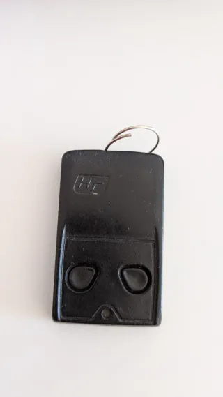 Mando de garaje HC con pila.