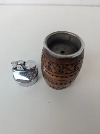 Accendino da tavolo in legno