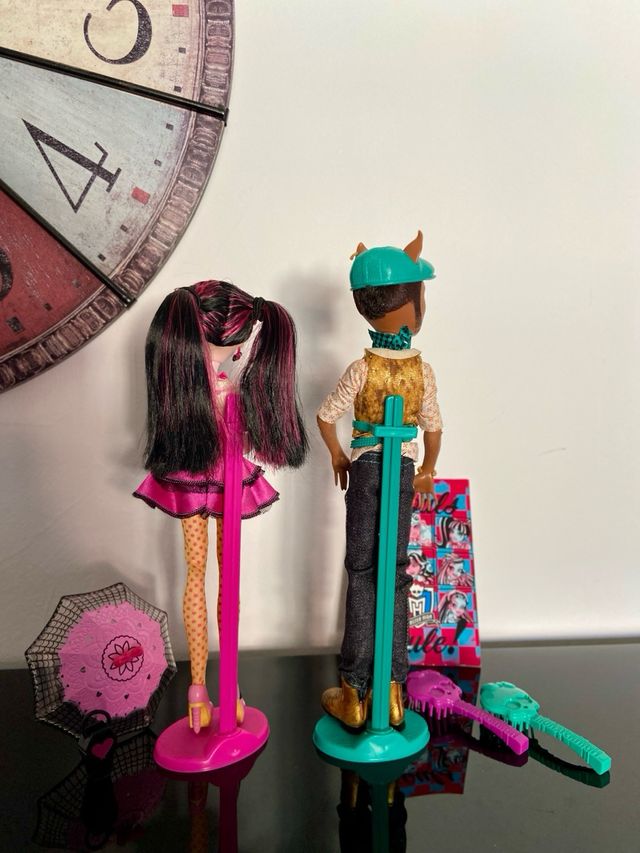 Draculaura y Clawd Wolf