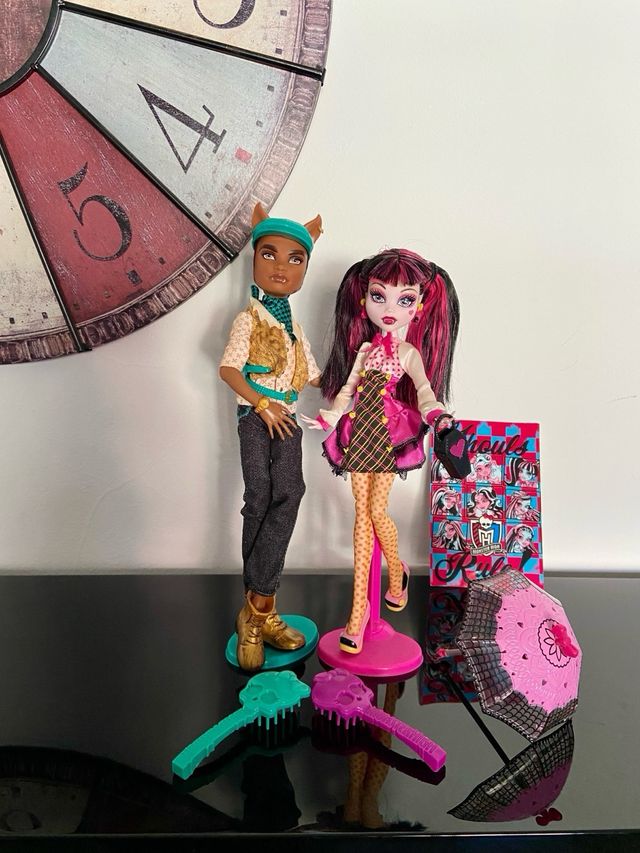 Draculaura y Clawd Wolf