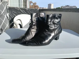 Botines Natalia Blanco Negros Tacón