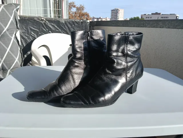 Botines Natalia Blanco Negros Tacón