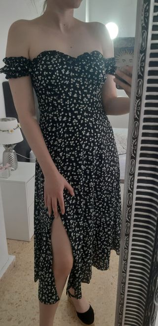 Vestido largo midi. Nuevo sin estrenar. Color negr