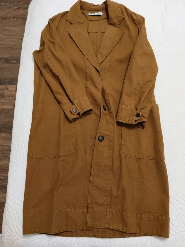 Abrigo largo Zara marrón