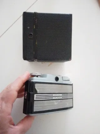 Box e Werlisa I: collezioni di fotocamere vintage Lumière