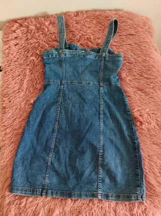 Vestido vaquero con botones