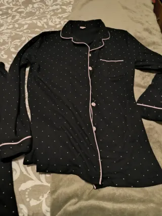 Pijama mujer lunares negro y rosa