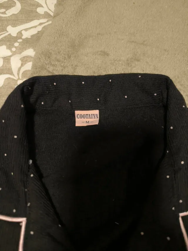 Pijama mujer lunares negro y rosa