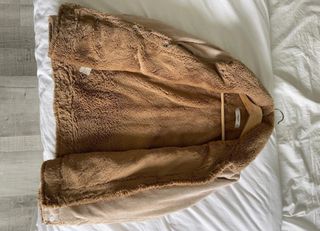 Cazadora pana Mango borrego beige/marron.