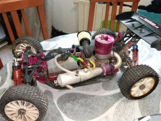 Coche RC Nitro 1/8 EB4