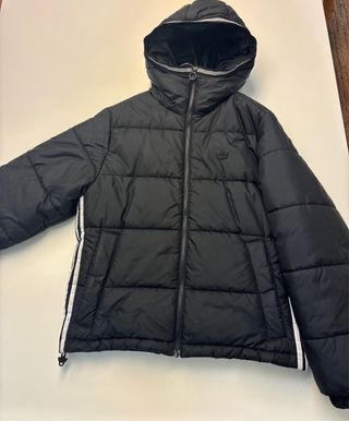 Abrigo plumífero Adidas negro