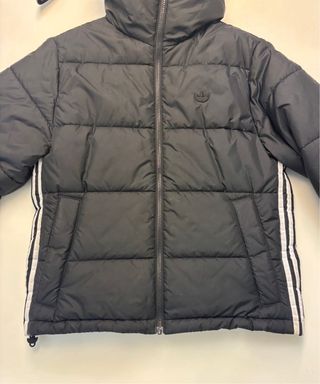 Abrigo plumífero Adidas negro