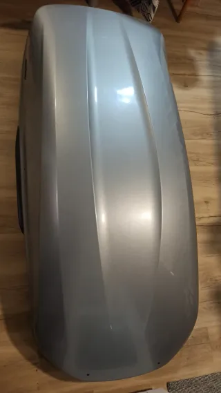 Cofre de techo plateado