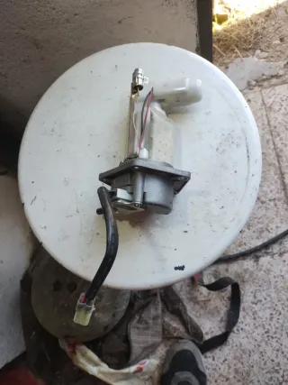 Bomba de combustible Kawasaki ER6n