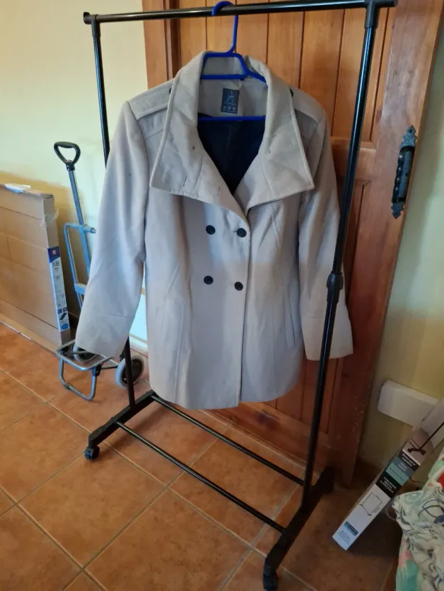 Abrigo de vestir beige