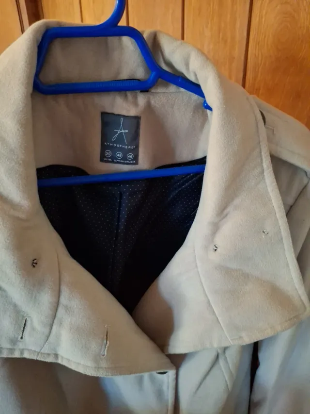 Abrigo de vestir beige