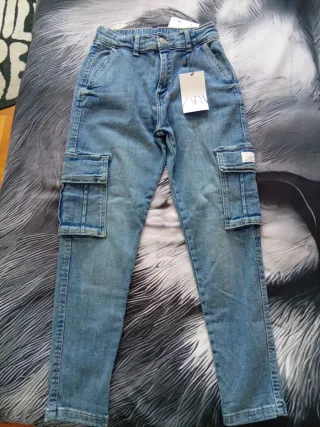 Pantalón cargo vaquero Zara azul