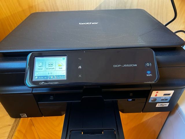 Impresora Brother DCP-J552DW Multifunción