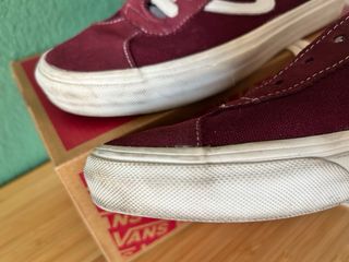 VANS unisex – T 40.5EU (9.5US) + Regalo gorra Vans
