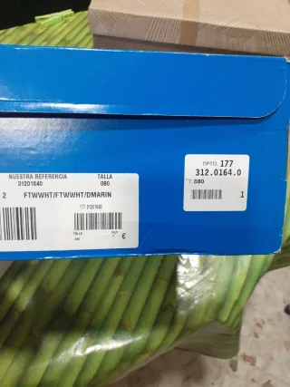 Zapatillas Adidas Blancas y Azules