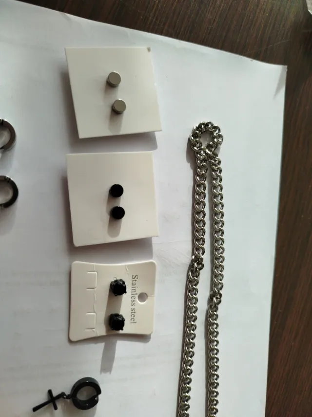 Lote Cadena y Pendientes