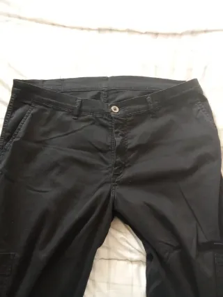 Pantalón cargo negro mujer
