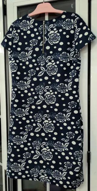 Vestido azul y blanco flores