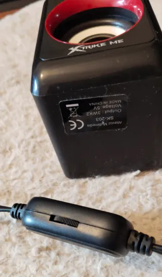 Altoparlanti Xtrike Me Neri e Rossi