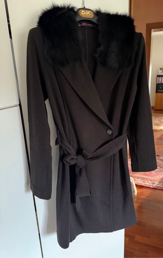 Cappottino Rosa Martinez nero con pelliccia