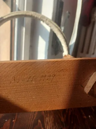 Bastidor de bordar con pie es de año 1929