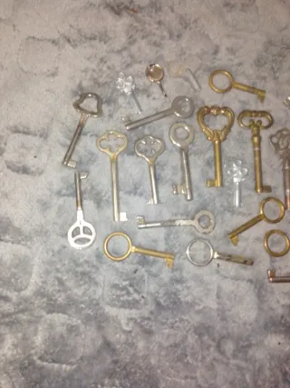 Set di chiavi antiche decorative