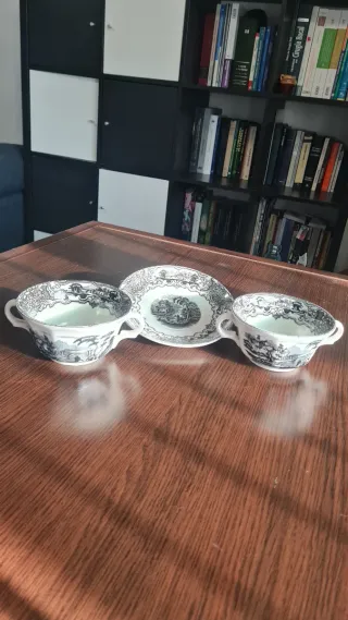 Juego Tazónes y Plato La Cartuja Sevilla