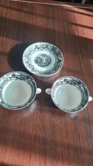 Juego Tazónes y Plato La Cartuja Sevilla