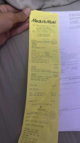 Nintendo Switch 2 + Mario Kart 8 Deluxe