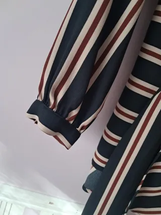 Camisa Zara cruzada rayas beige y azul