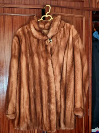 Abrigo de piel auténtica