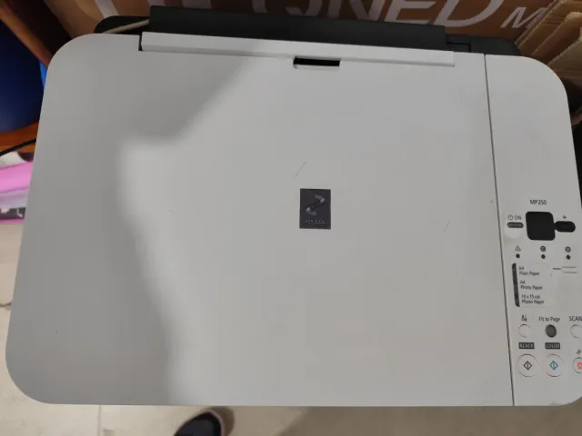 Impresora Canon Blanca MP250