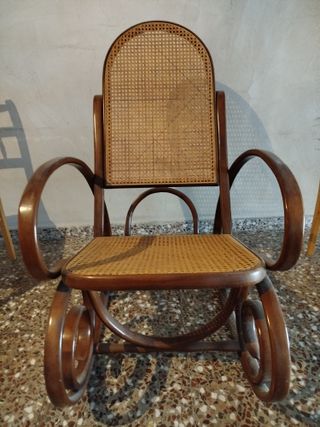 2 Mecedoras Vintage Mimbre y Madera